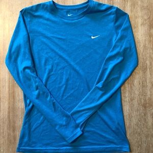 Nike Women’s Medium Longsleeve Dri-Fit T-Shirt